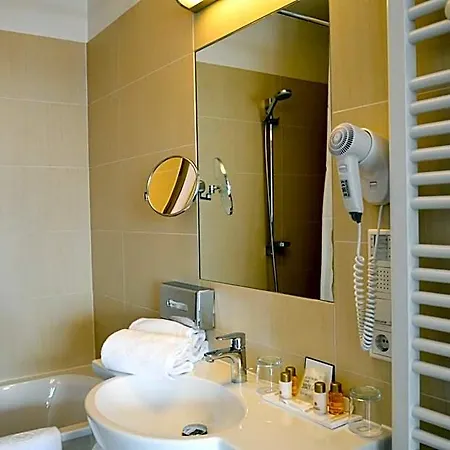 Hotel Roemerhof 4*