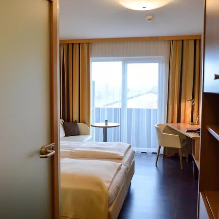 Roemerhof ホテル 4*